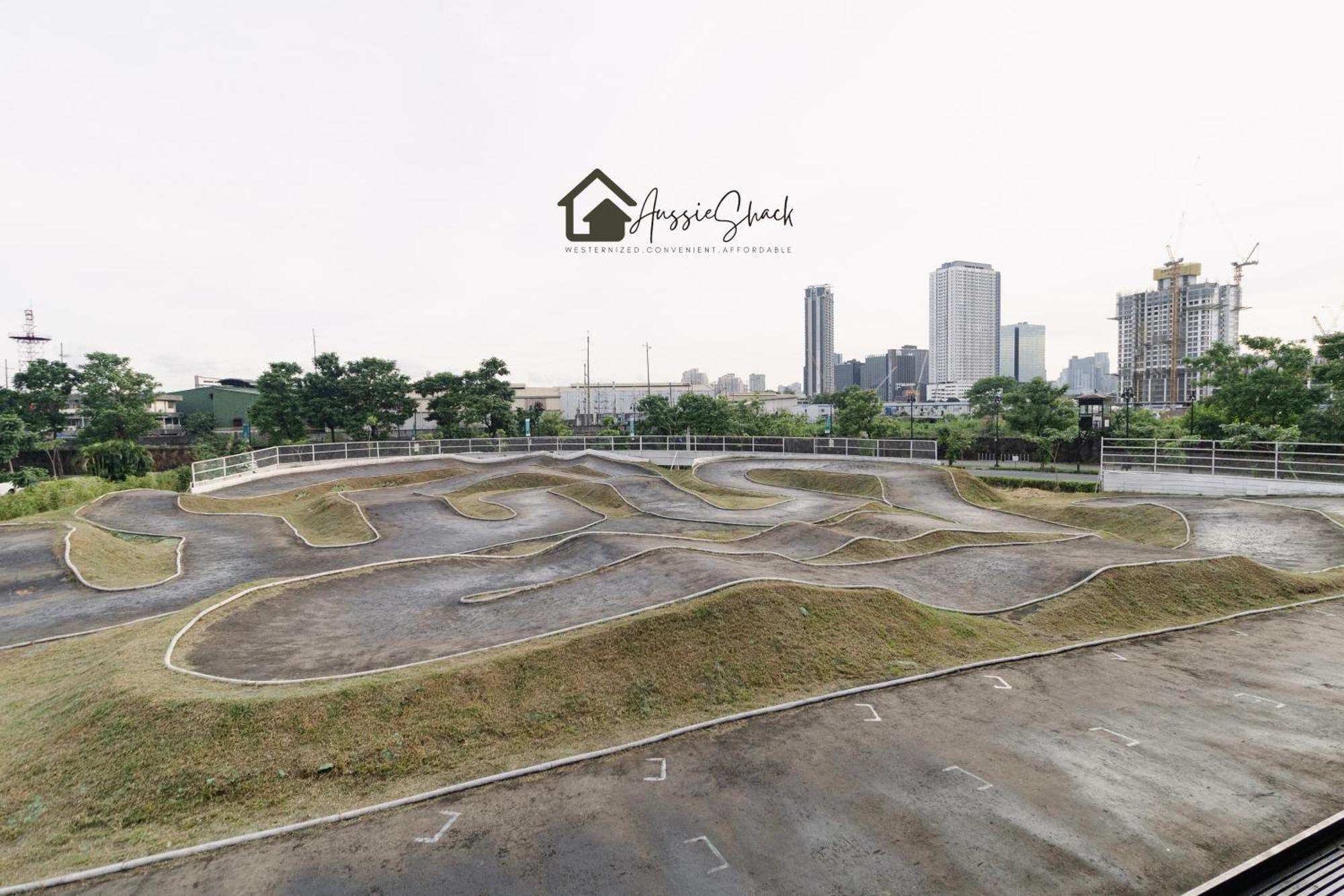 Aussie Shack - 2Br Modern Condo With Skyline View Manilla Buitenkant foto