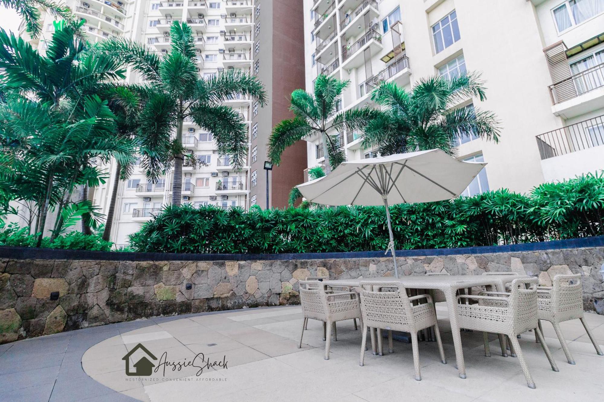 Aussie Shack - 2Br Modern Condo With Skyline View Manilla Buitenkant foto