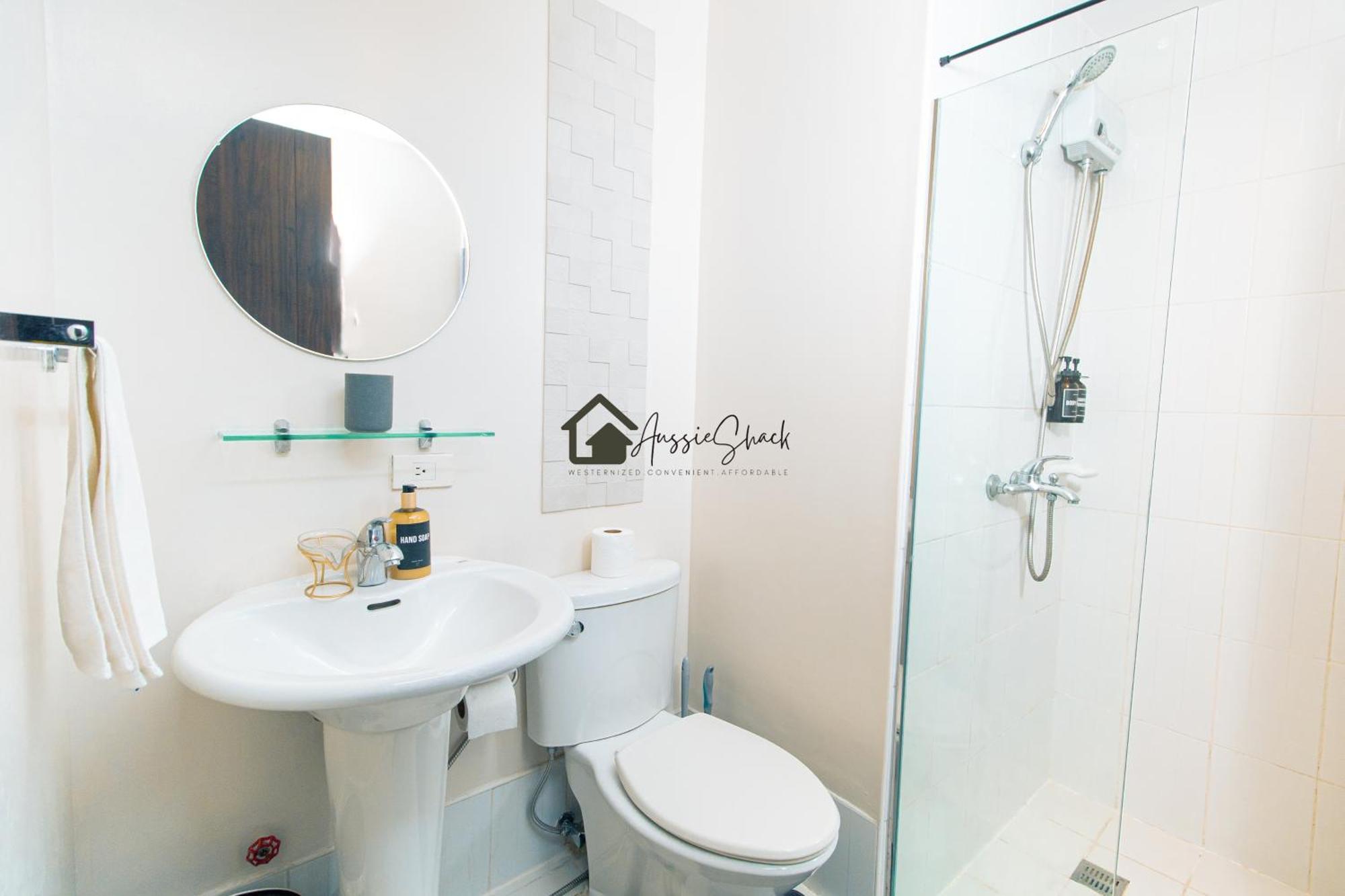 Aussie Shack - 2Br Modern Condo With Skyline View Manilla Buitenkant foto